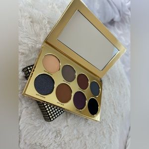 Whitney Houston- Mac eyeshadow palette